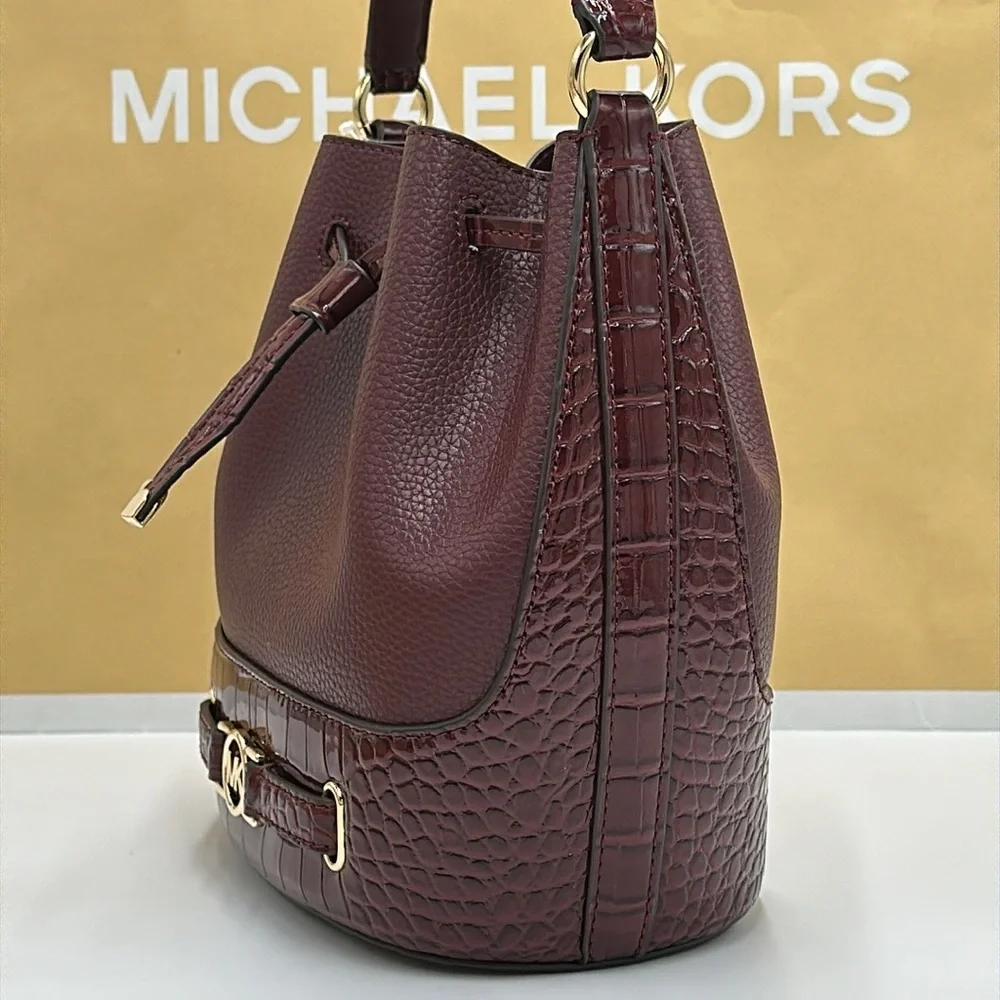 MICHAEL KORS Reed Medium Pebbled Leather Bucket Bag Satchel Crossbody Oxblood